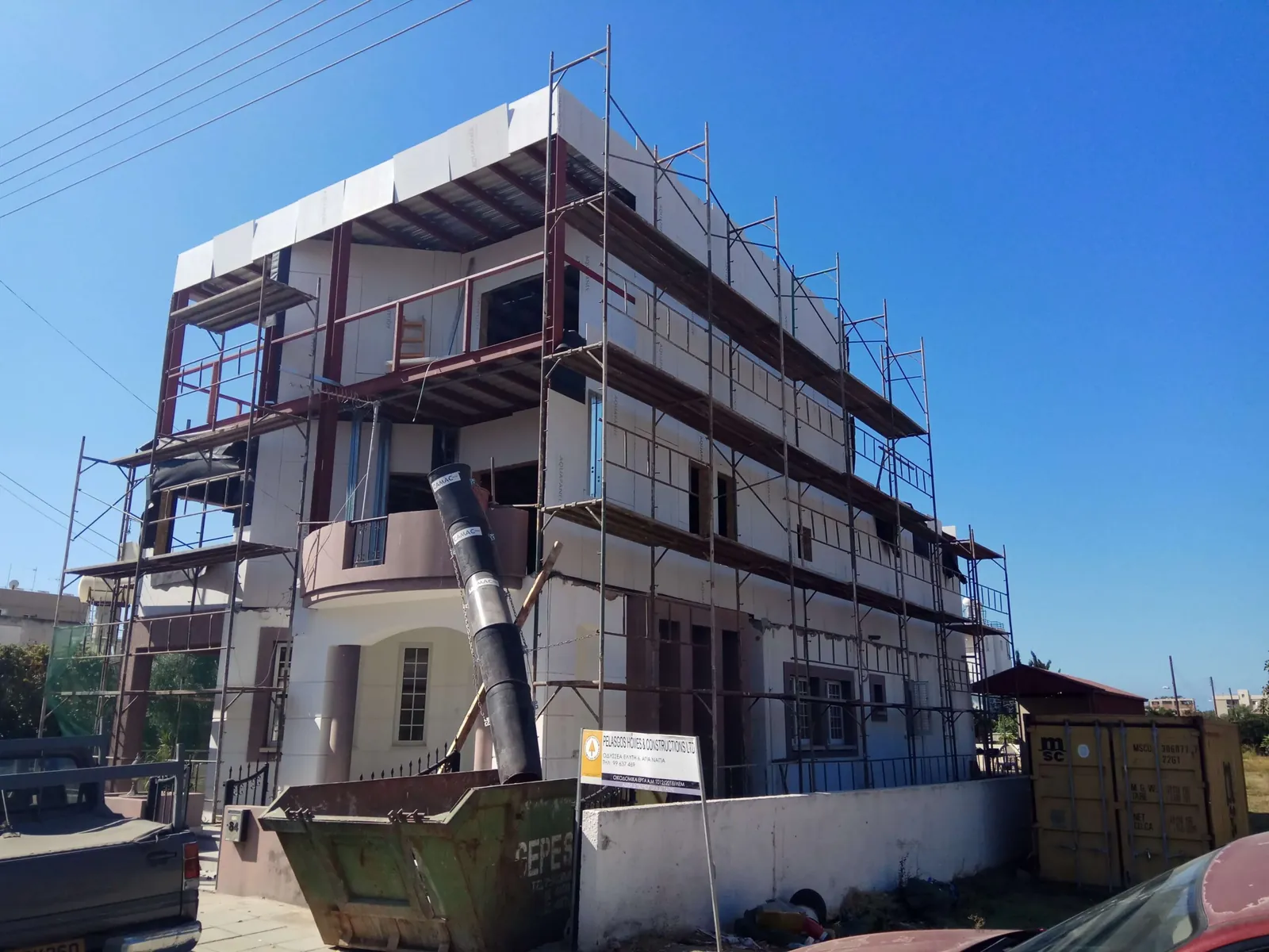 הרחבת קומות עליונות בזאקאקי, finished exterior
